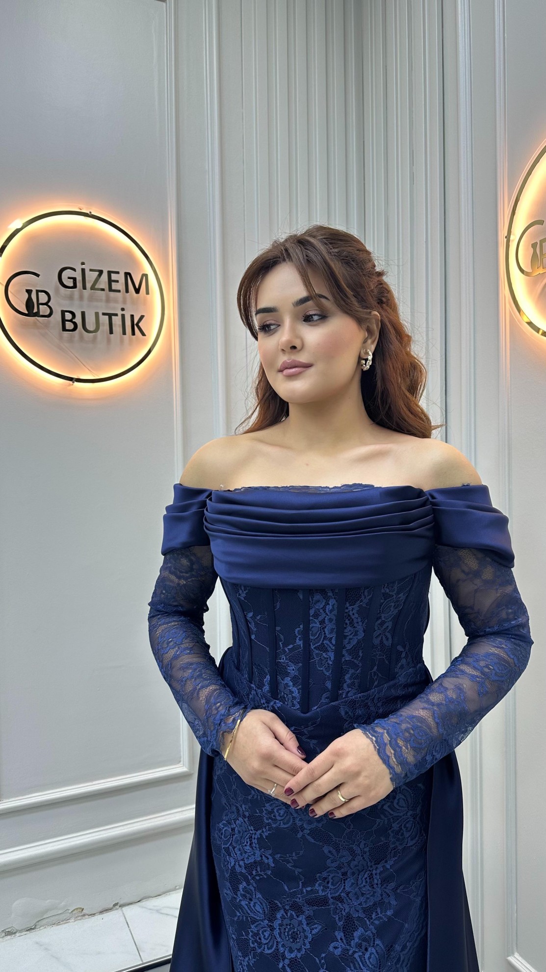 Sinem Abiye Lacivert